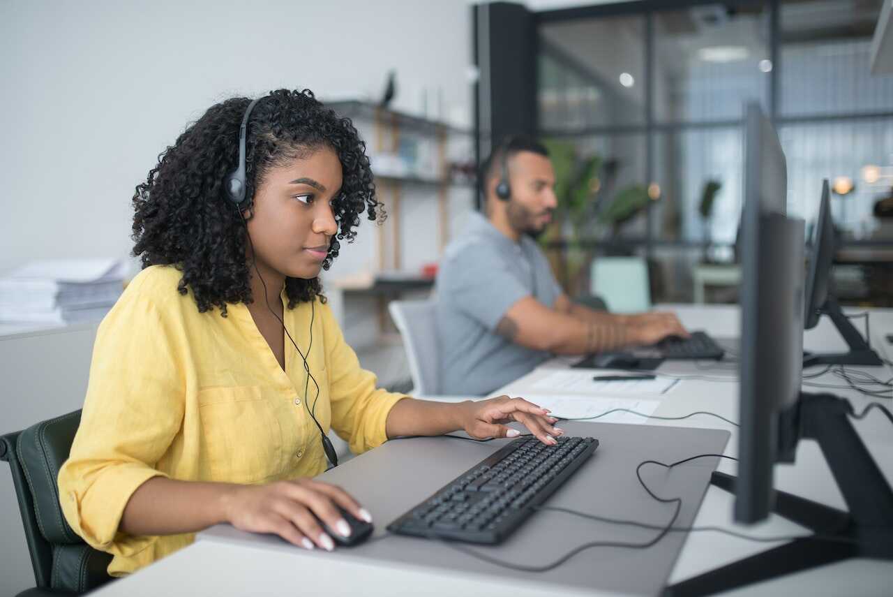 NetSysteme Informatique recrute (04) Conseillers call-center